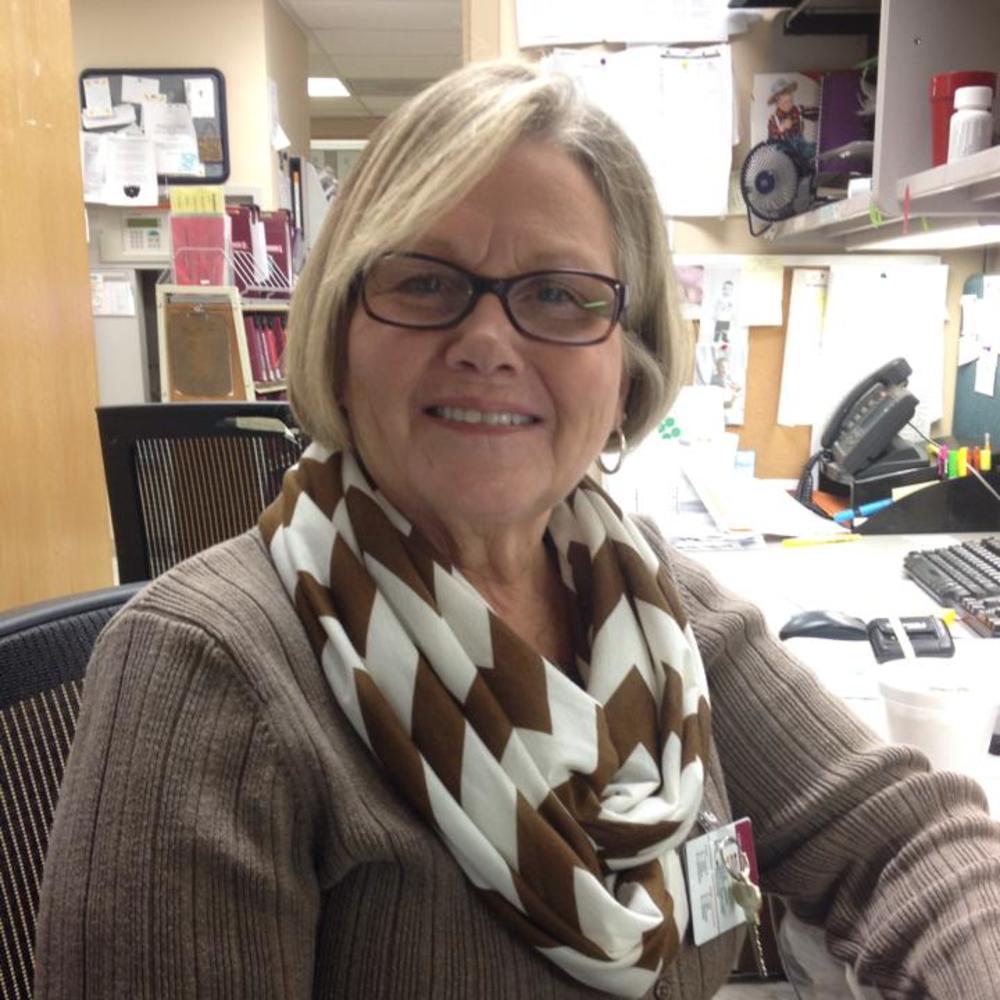 Meet your Posher, Ernestine